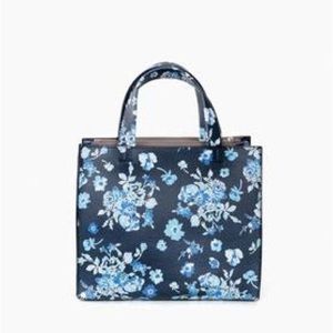 Tuckernuck / Un Billion Navy Floral Handbag